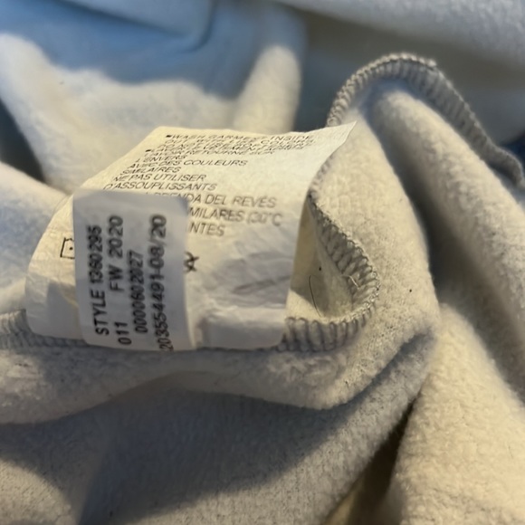 Under Armor Ladies Hoodie in Gray/white Size Medium - Picture 11 of 11